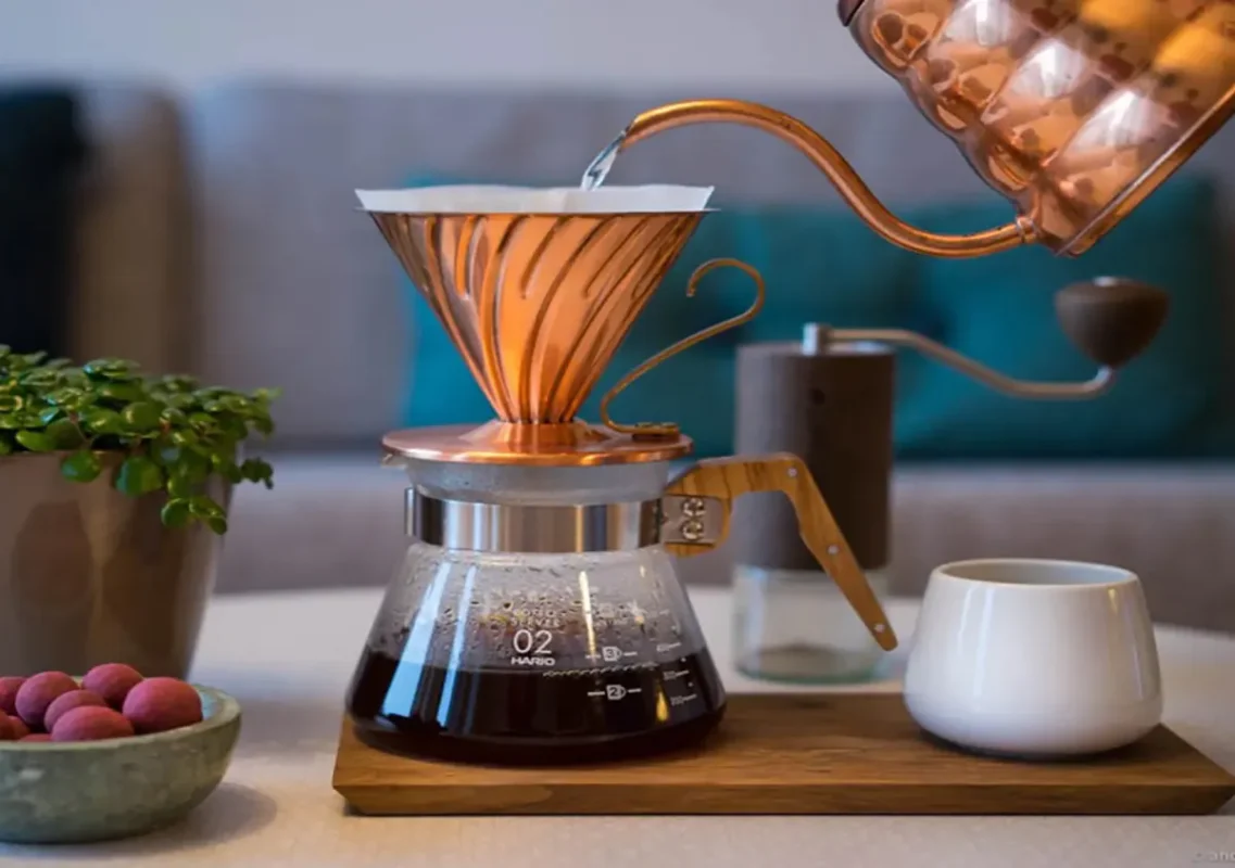 قهوه v60 چیست قیمت v60 قهوه تفاوت قهوه کمکس و v60 دستگاه قهوه v60 آموزش قهوه v60 قهوه v60 خرید نحوه خوردن قهوه v60 ست کامل v60 v60